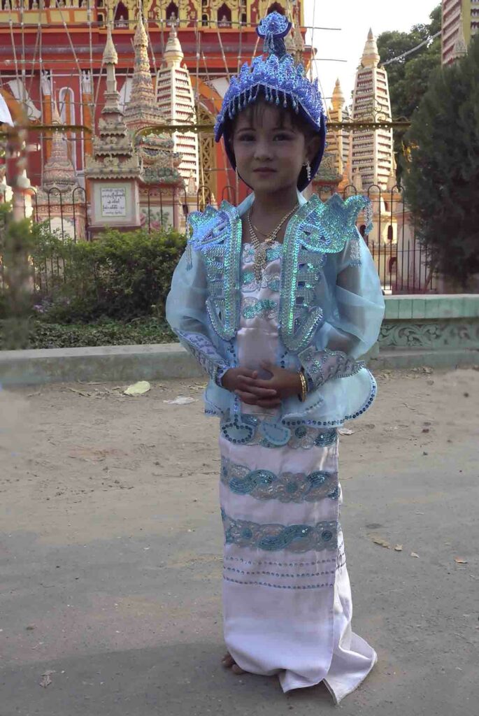 MONYA, Jeune novice au temple THAMBODDHAY