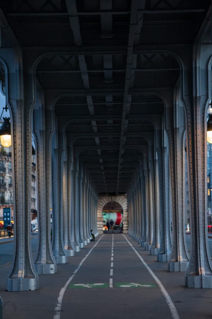 Métro Aérien, Paris, Allée des Cygnes et Pont de Bir-Hakeim