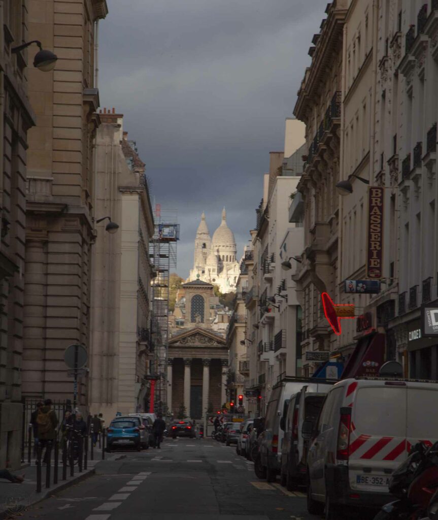 Ballade dans Paris, vue du Sacré Cœur , depuis la rue Lafiite