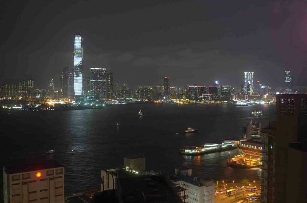 Baie de HongKong vue du 21 étage de l'IBIS