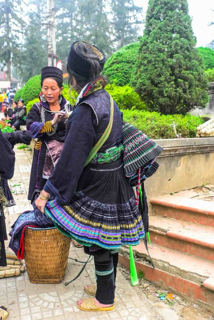 13 SAPA Femmes Hmong