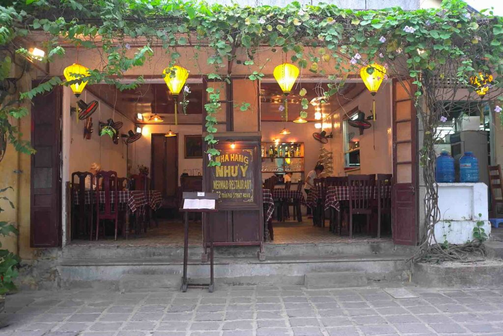 restaurant NHA HANG NUY