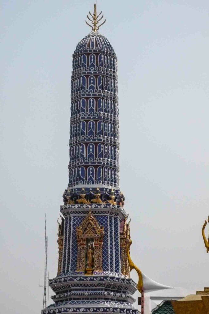 Le WAT PO détail d'un stupa