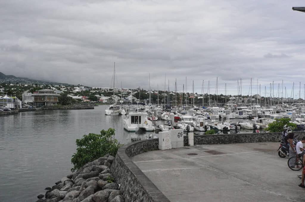 Le port de SAINT PIERRE