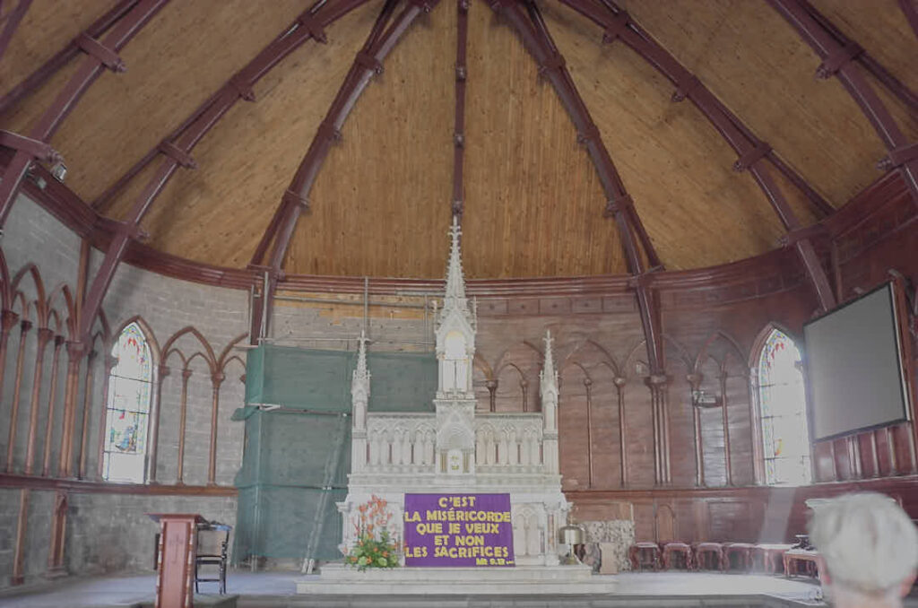L'autel de l'église de MONTMARTRE