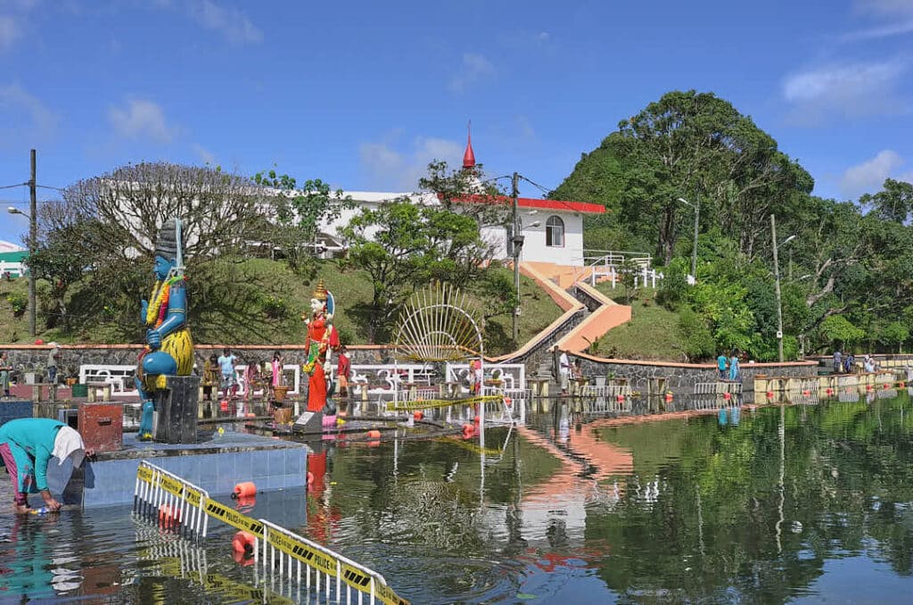 Les temples de Grand Bassin